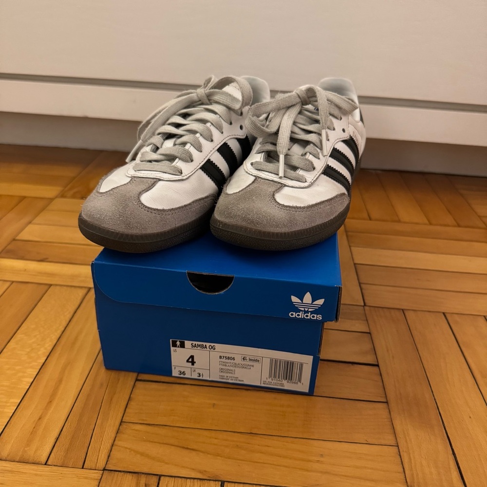 Adidas Sambas